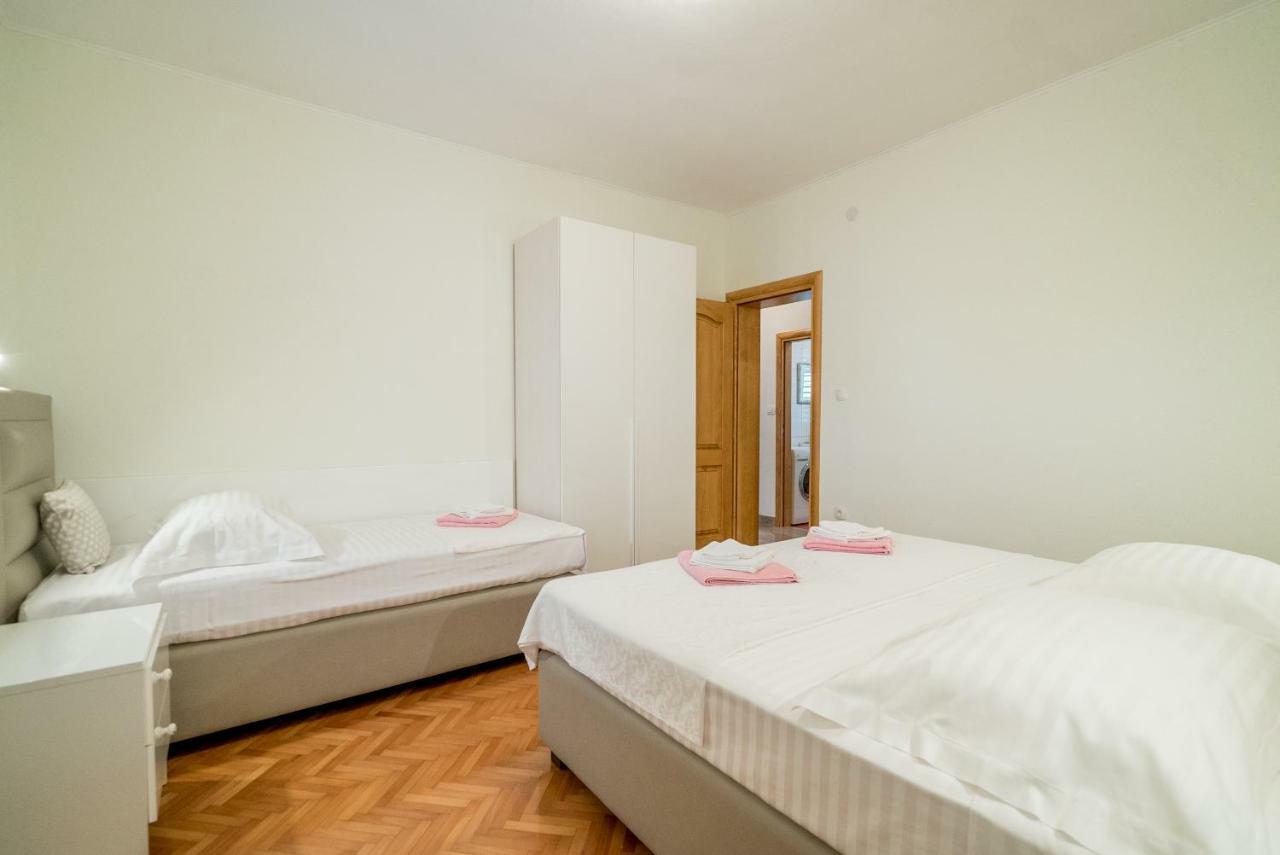 Adam Apartments Stobreč Exterior foto